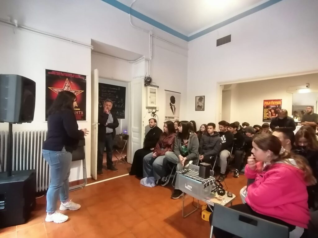 Eνώσαμε καρδιές στο κέντρο της Αθήνας